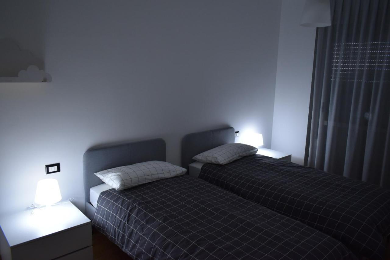 House Promenade Santa Giulia Apartment Милано Екстериор снимка